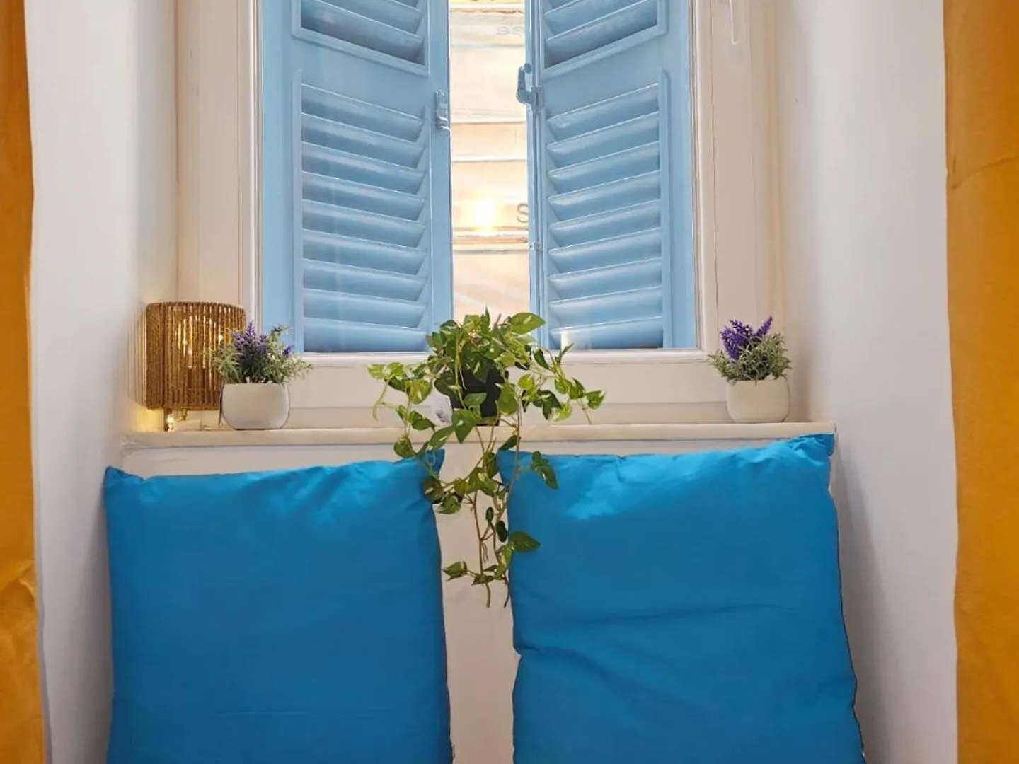 Luxurious Sliema Apartment Near Valletta Ferry