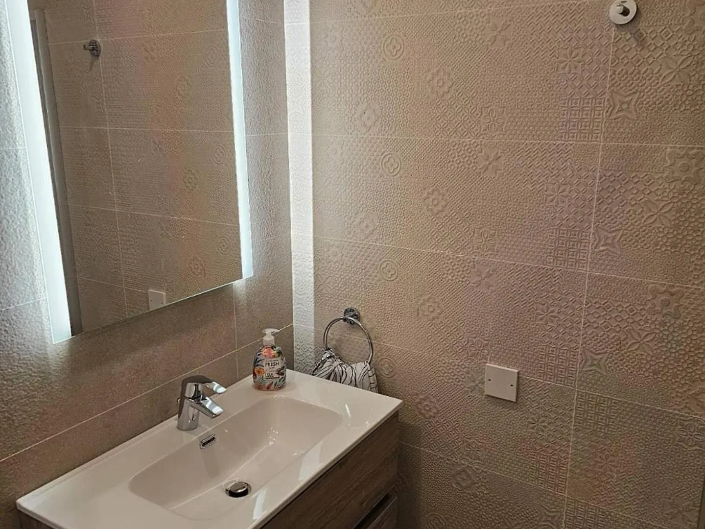 Luxurious Sliema Apartment Near Valletta Ferry Malta