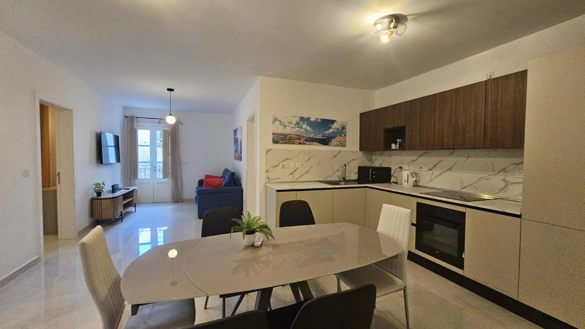Luxurious Sliema Apartment Near Valletta Ferry