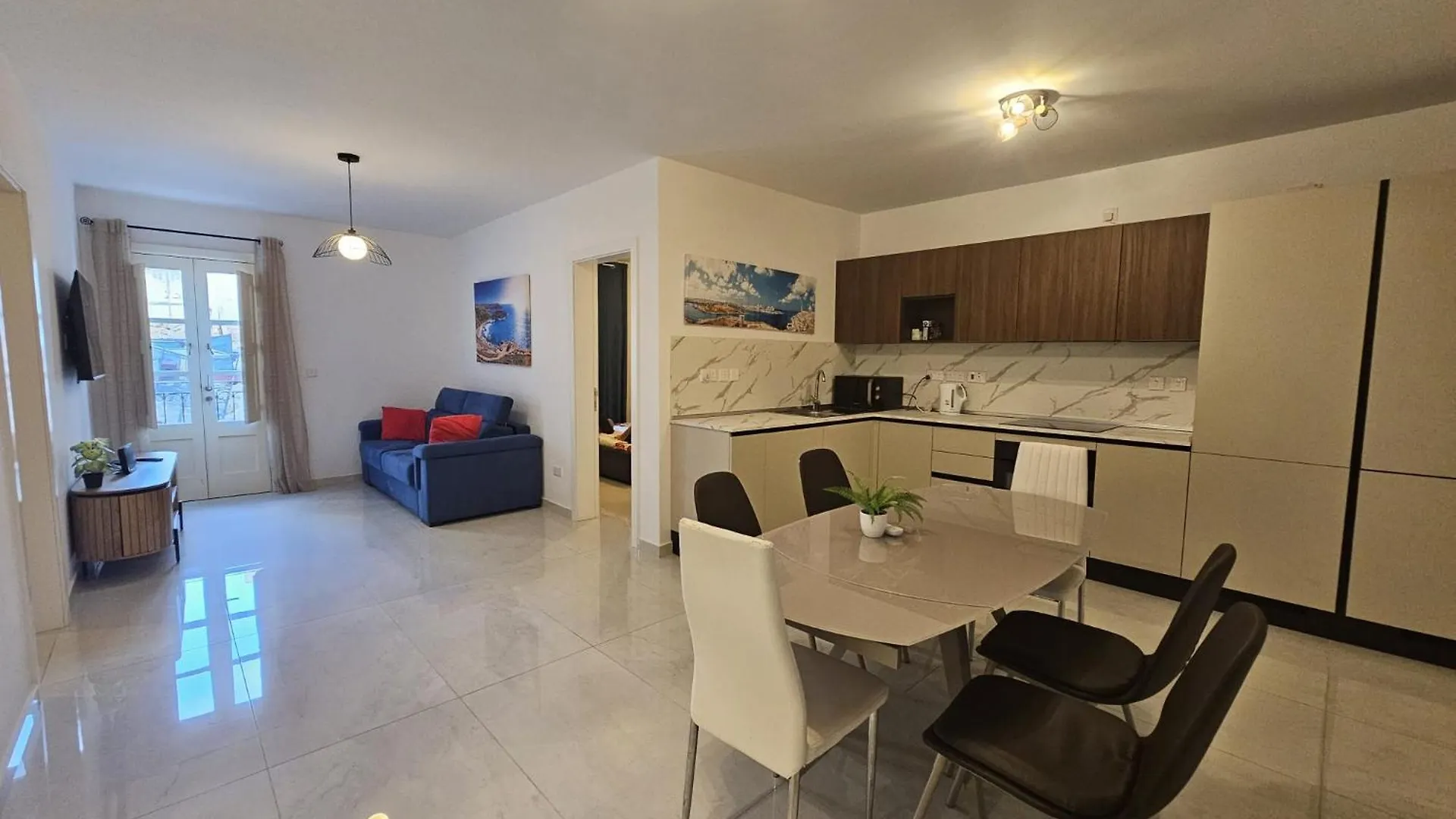Luxurious Sliema Apartment Near Valletta Ferry