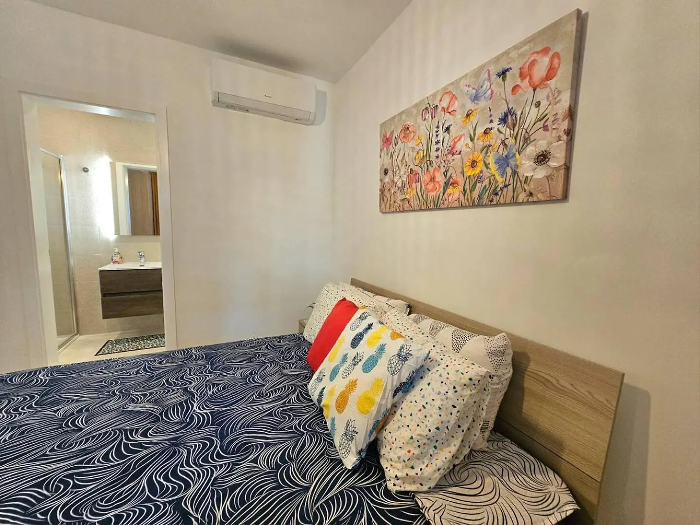 Luxurious Sliema Apartment Near Valletta Ferry