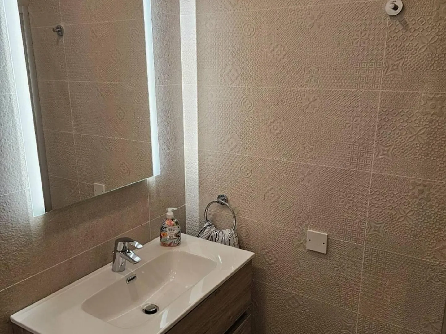 Luxurious Sliema Apartment Near Valletta Ferry
