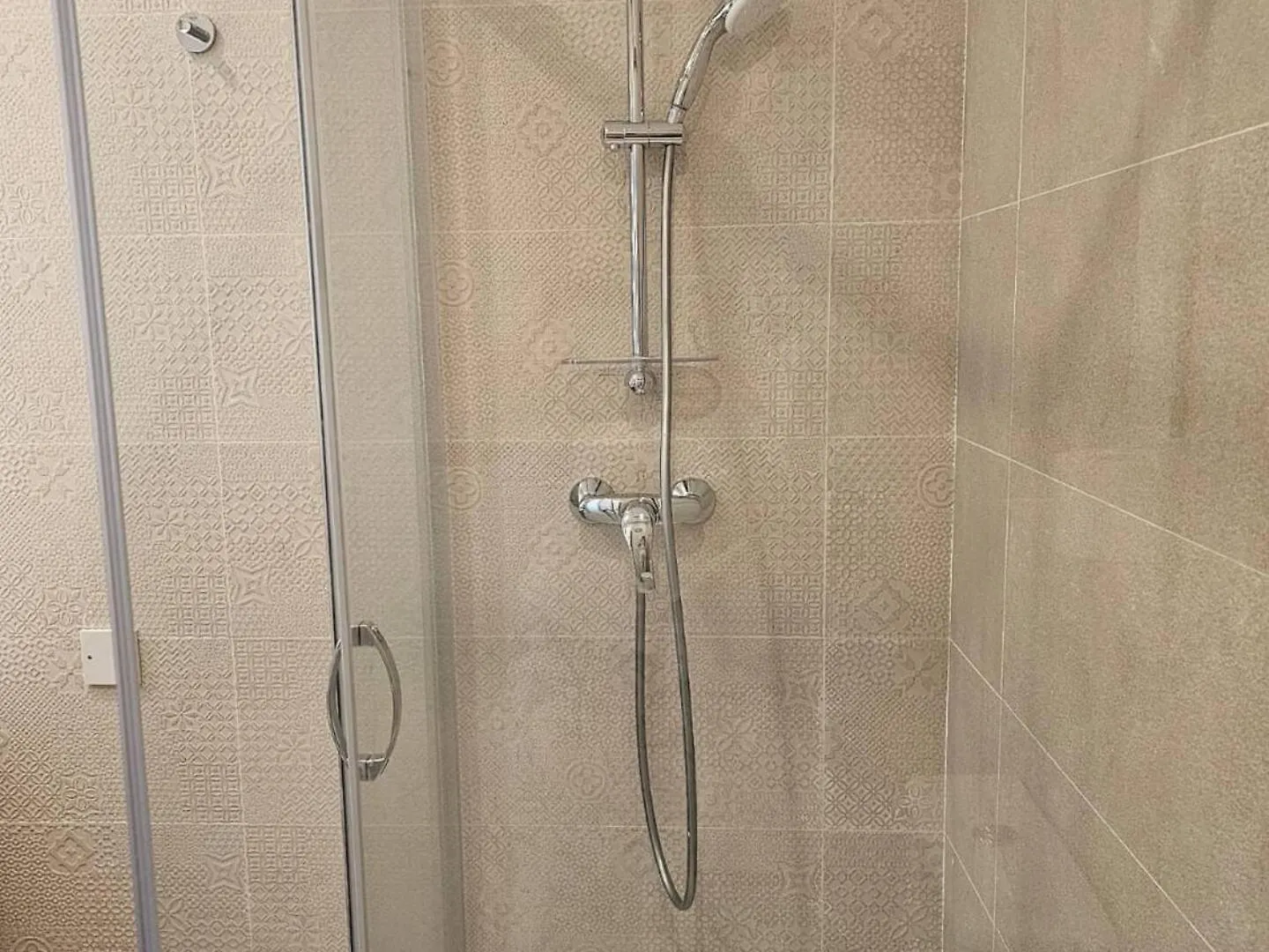 Luxurious Sliema Apartment Near Valletta Ferry