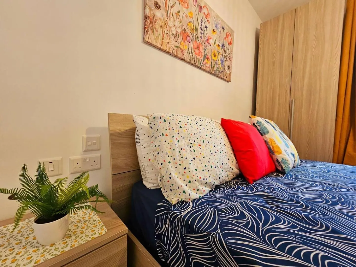 Luxurious Sliema Apartment Near Valletta Ferry Malta
