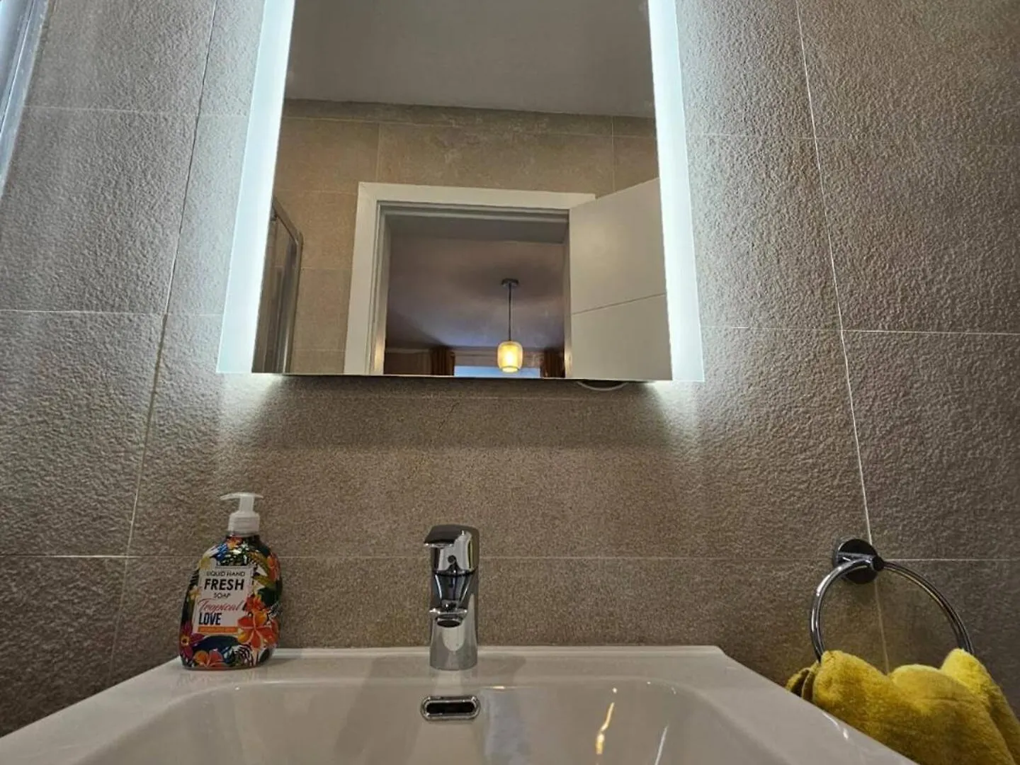 Luxurious Sliema Apartment Near Valletta Ferry