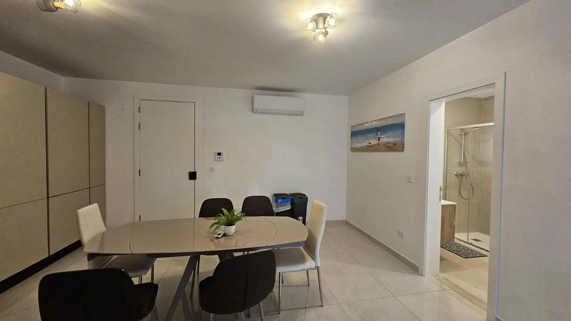 Luxurious Sliema Apartment Near Valletta Ferry 0*,