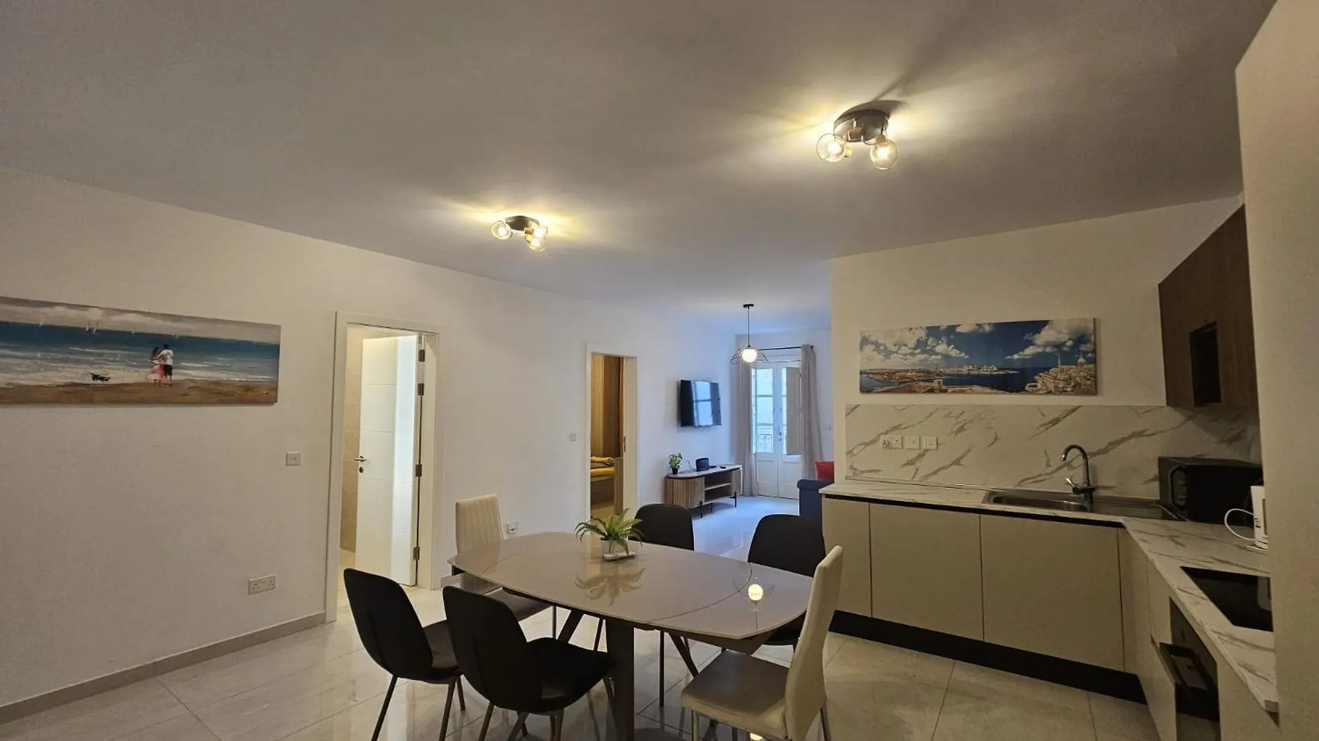 Luxurious Sliema Apartment Near Valletta Ferry Malta