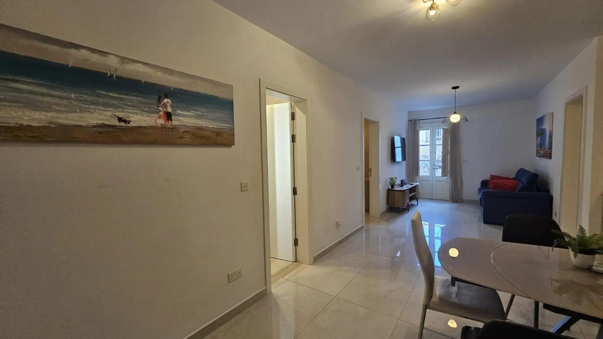 Luxurious Sliema Apartment Near Valletta Ferry