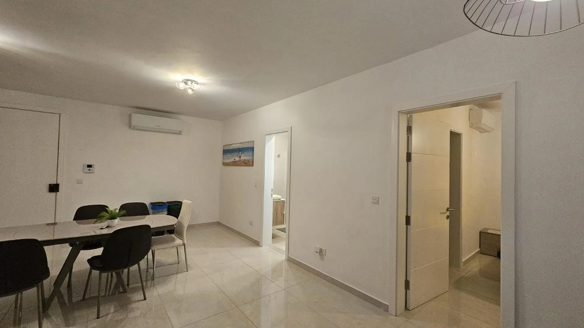 Luxurious Sliema Apartment Near Valletta Ferry