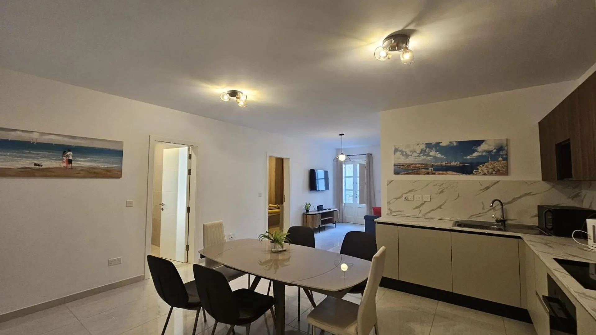 Luxurious Sliema Apartment Near Valletta Ferry