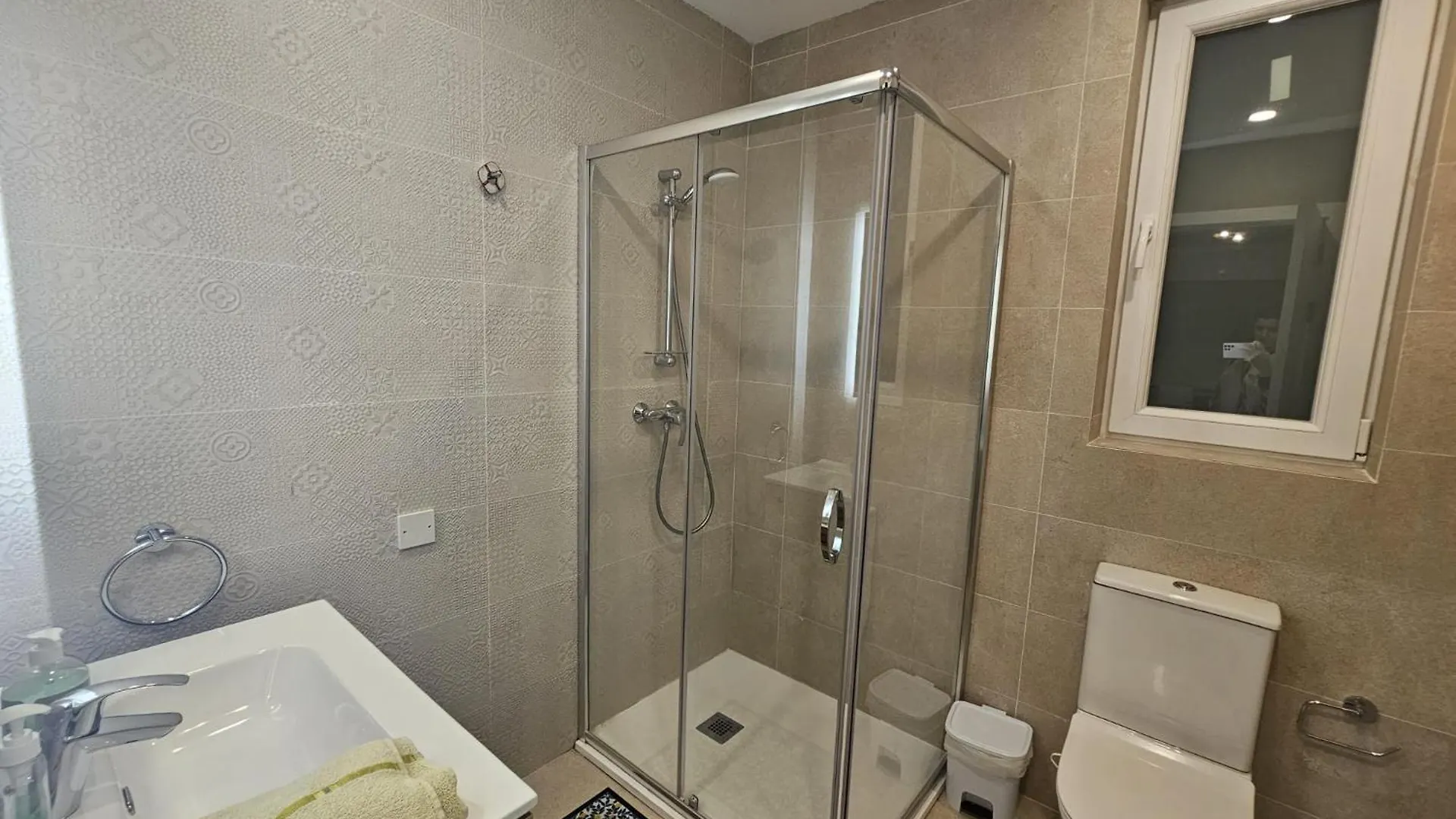 Luxurious Sliema Apartment Near Valletta Ferry